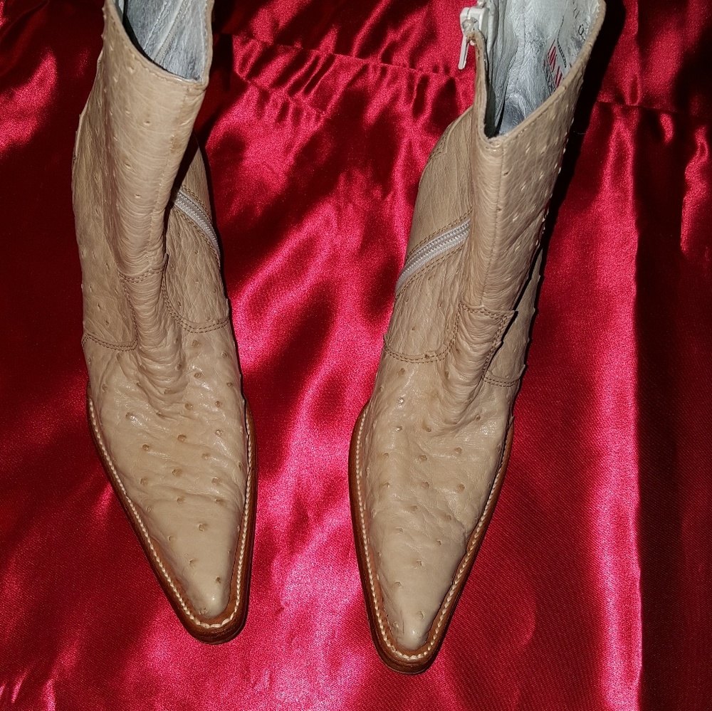 Los Altos genuine ostrich heeled boots